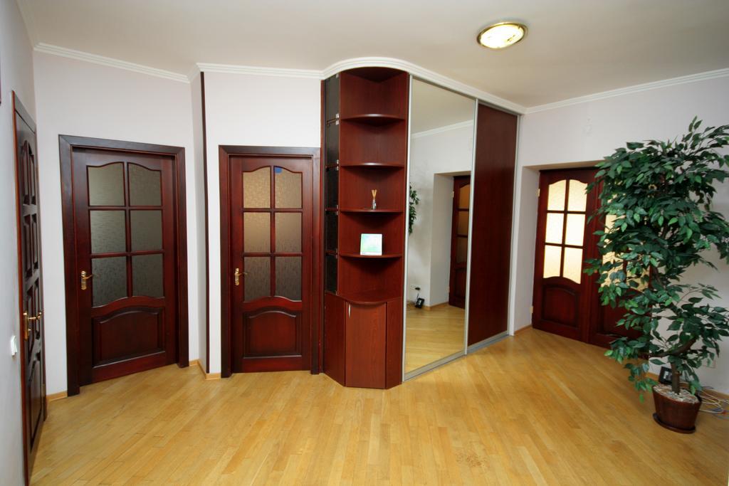 Inn Home Apartments - Livoberezhna Κίεβο Εξωτερικό φωτογραφία