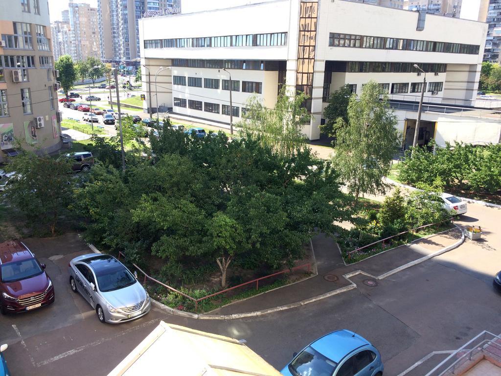 Inn Home Apartments - Livoberezhna Κίεβο Εξωτερικό φωτογραφία