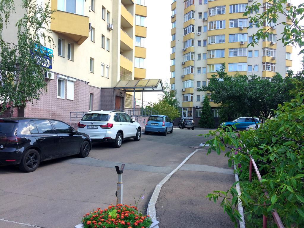 Inn Home Apartments - Livoberezhna Κίεβο Εξωτερικό φωτογραφία