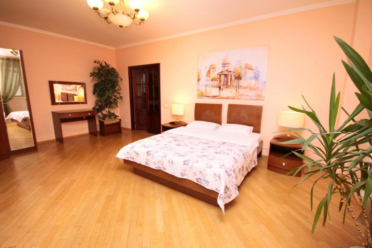 Inn Home Apartments - Livoberezhna Κίεβο Εξωτερικό φωτογραφία